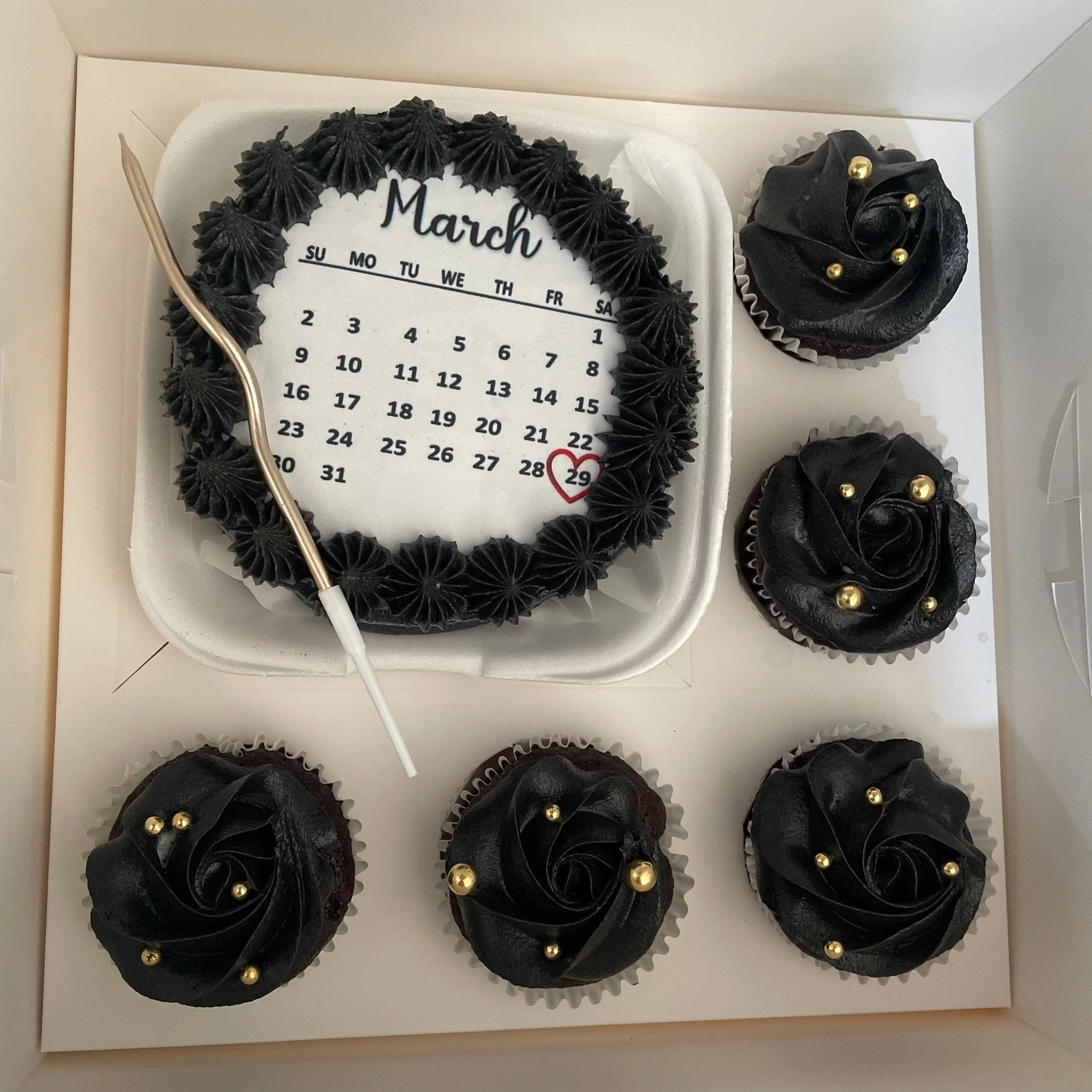 Edible picture/calendar bento box