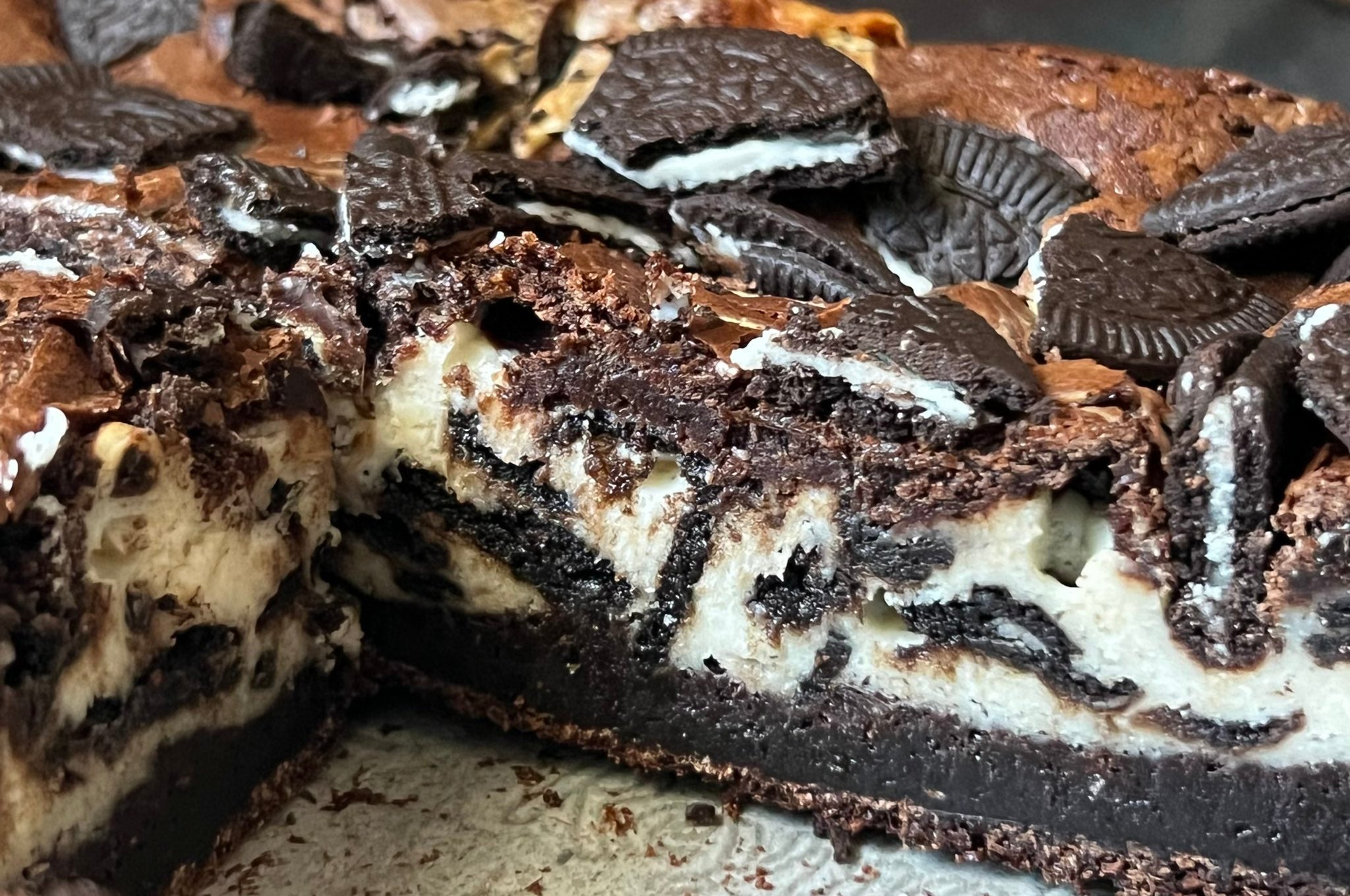 Oreo cheesecake brownies
