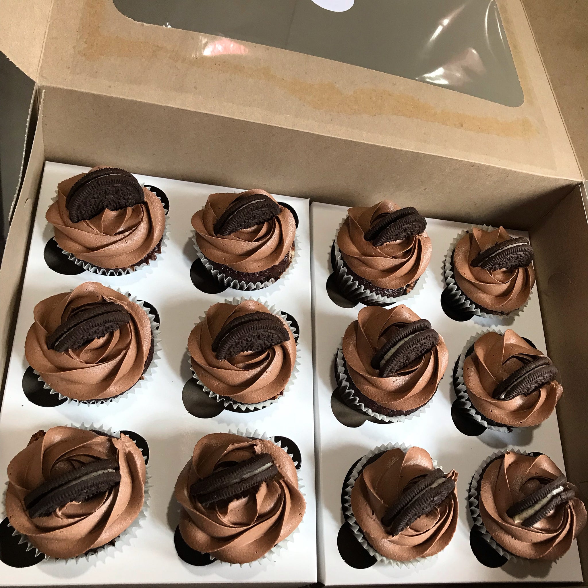 Chocolate Oreo cupcakes